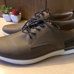 Men's Brown Casual Shoes